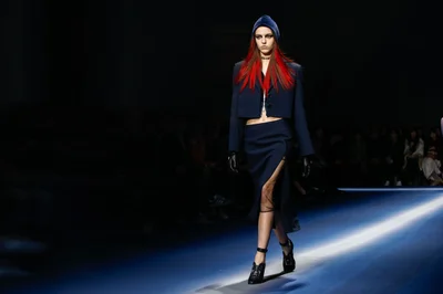 Look 16